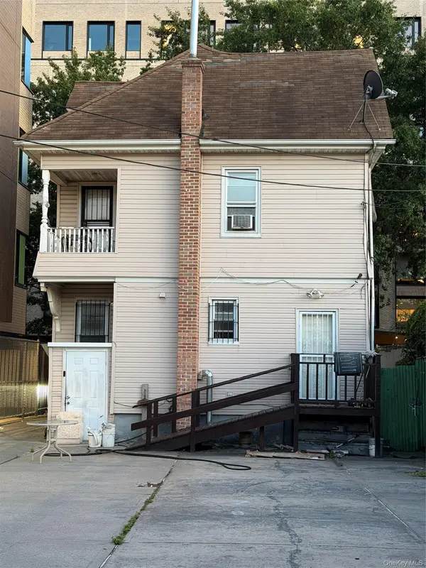 15311 88th AVE, Jamaica, NY 11432