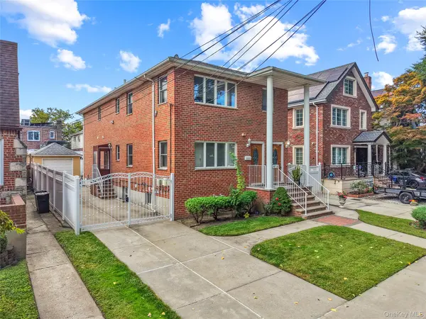 14950 16th RD, Whitestone, NY 11357