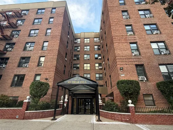 3815 149th ST #4L, Flushing, NY 11354