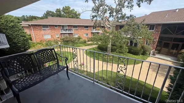 1 Tom’s Point Lane #Unit 15H, Port Washington, NY 11050