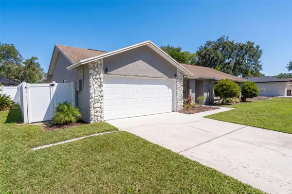 2911 AUTUMNWOOD TRL, Apopka, FL 32703