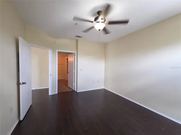 102 VISTA VERDI CIR #320, Lake Mary, FL 32746