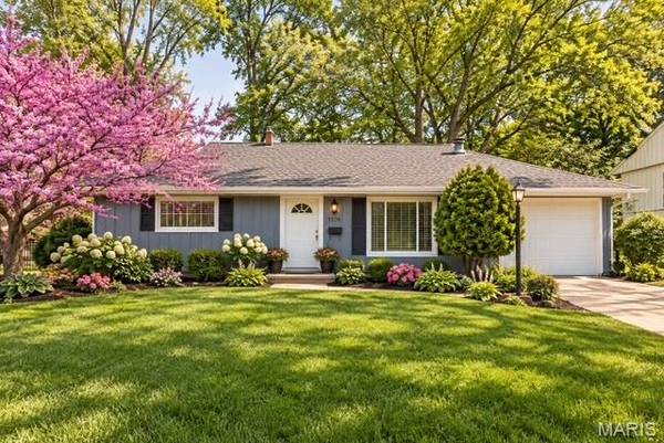1205 Salem DR, Belleville, IL 62221
