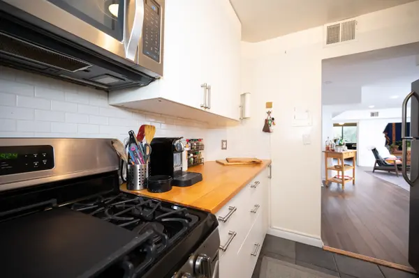 7611 Maple AVE #503, Takoma Park, MD 20912