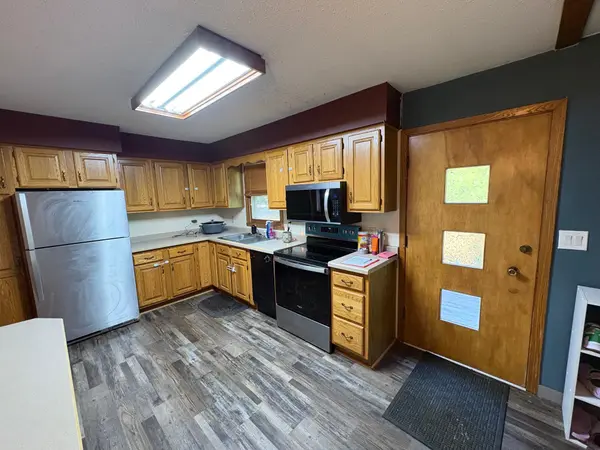 520 7th ST N, Breckenridge, MN 56520