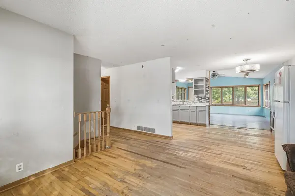 610 4th ST W, Maple Lake, MN 55358