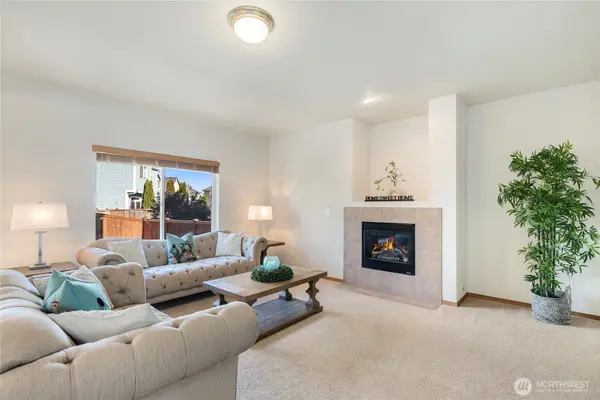 11501 185th ST E, Puyallup, WA 98374