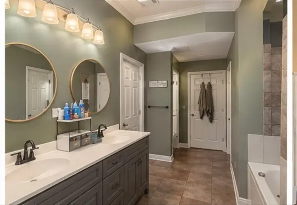 2913 Hunter Pointe, Altus, OK 73521