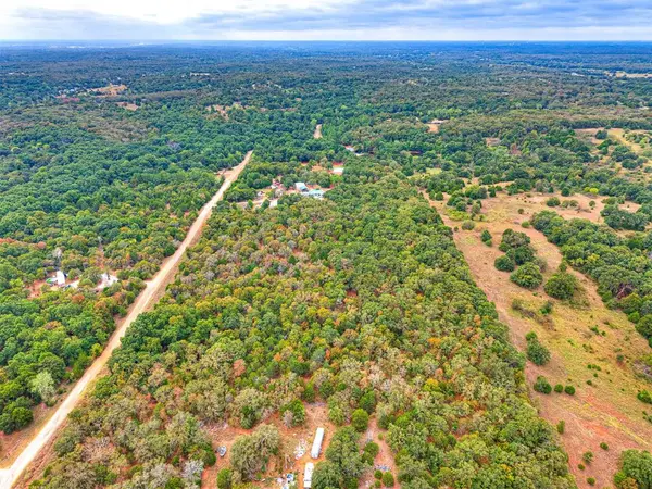 8750 Bounbonais Creek RD, Lexington, OK 73051
