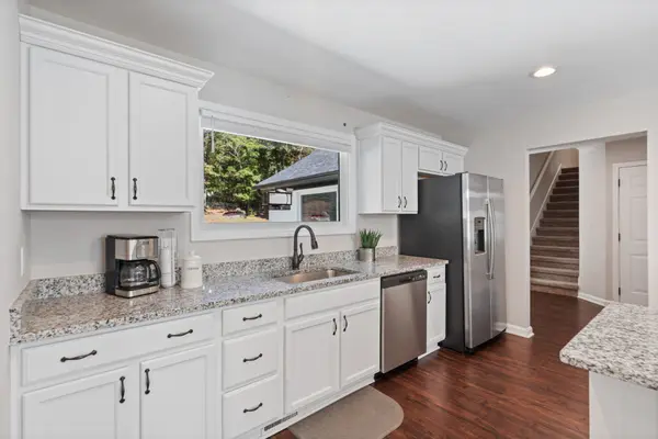 10029 Charleston Dr, Lyles, TN 37098