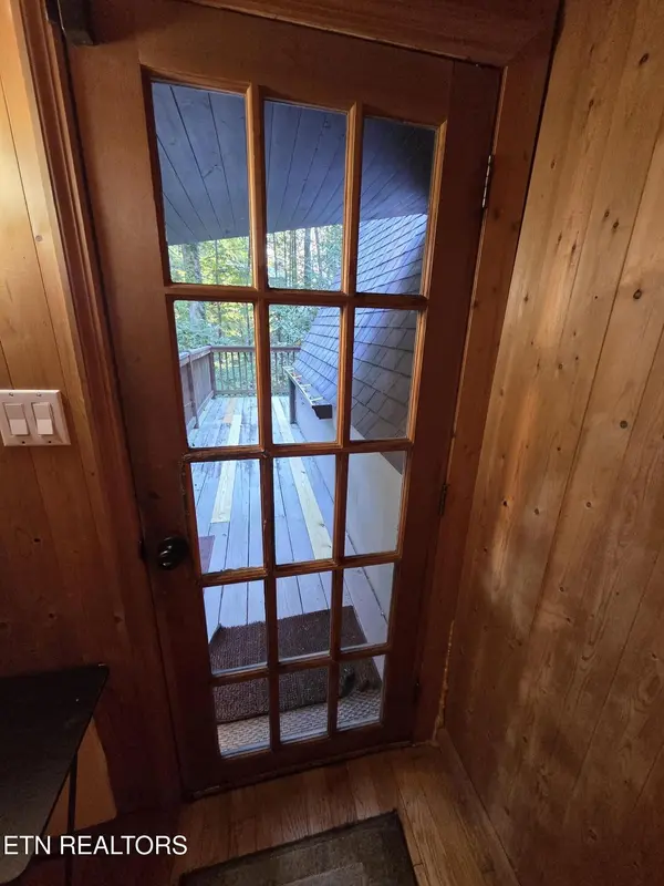 704 Selma Lane, Gatlinburg, TN 37738
