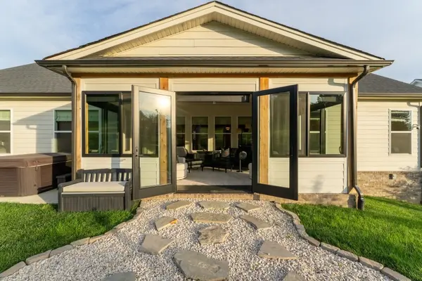 7008 Fiddlers Glen Dr, Arrington, TN 37014