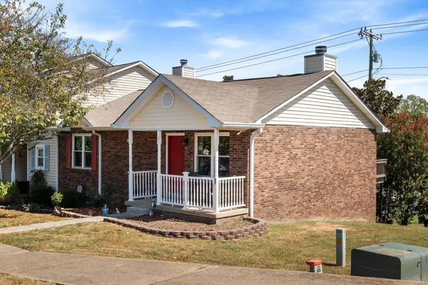 27 Rolling Meadows Dr, Goodlettsville, TN 37072