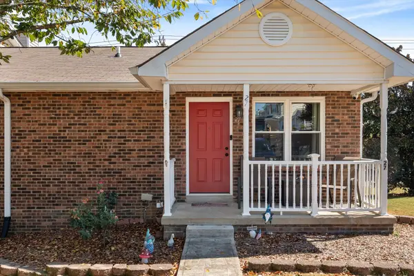 27 Rolling Meadows Dr, Goodlettsville, TN 37072