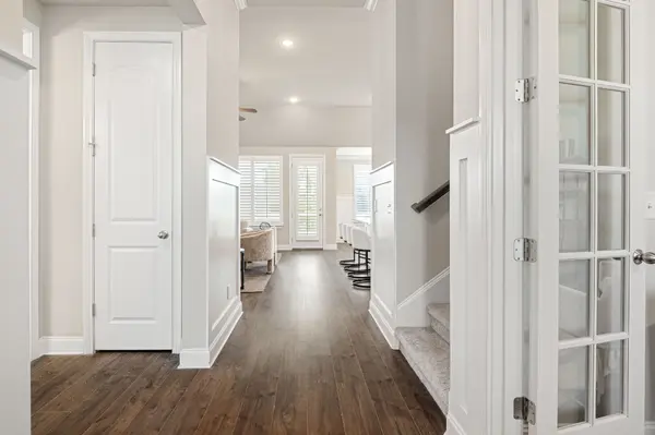 6449 Desmond Ave, Murfreesboro, TN 37128