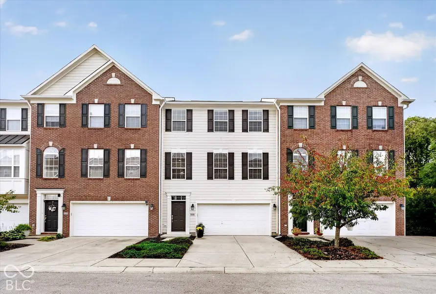 9013 Mercer DR, Fishers, IN 46038