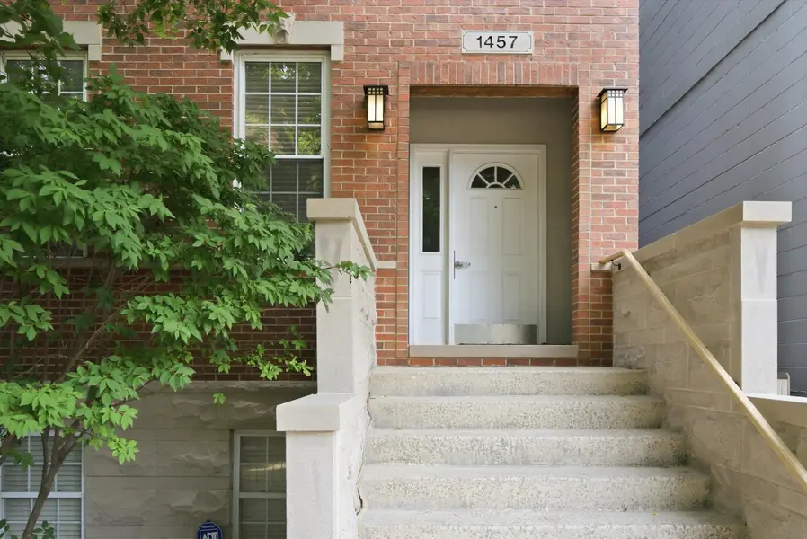 1457 W Fry ST #1, Chicago, IL 60642