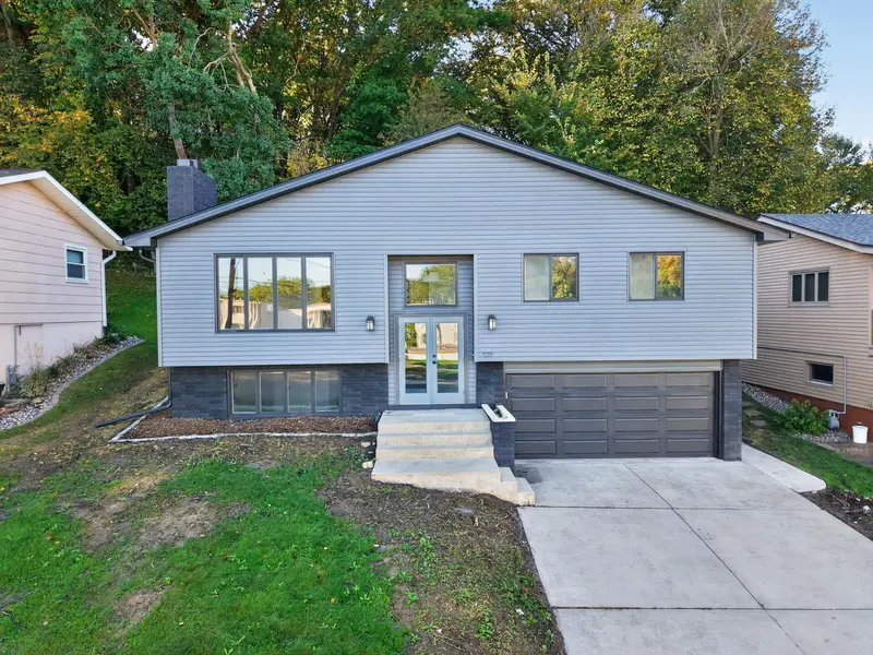 528 19th ST NW, Rochester, MN 55901