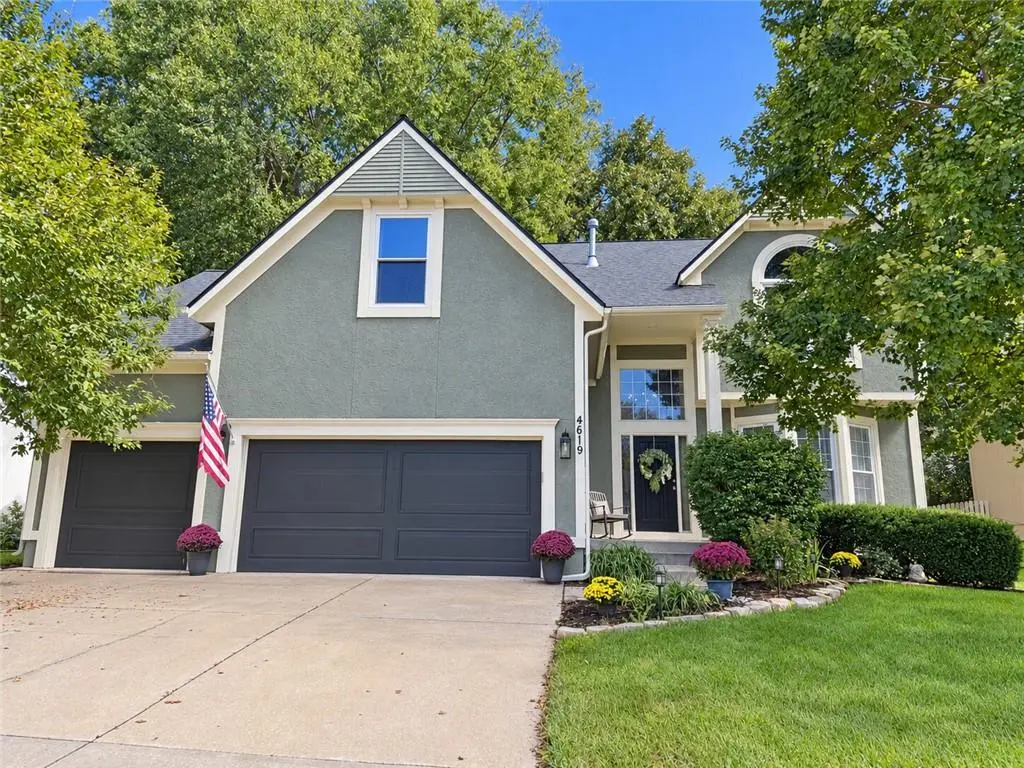 4619 Aminda ST, Shawnee, KS 66226