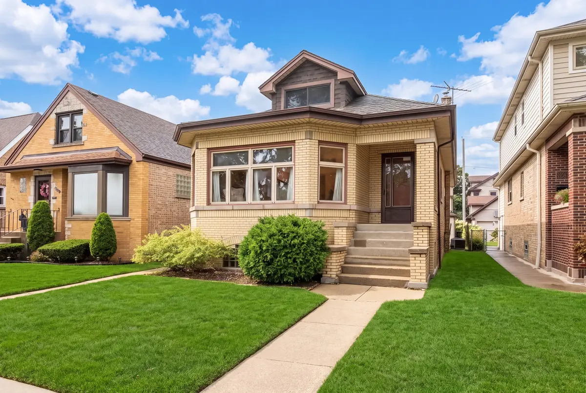 6716 N Octavia AVE, Chicago, IL 60631