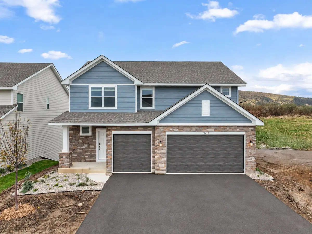 18318 Gladiator DR, Lakeville, MN 55044