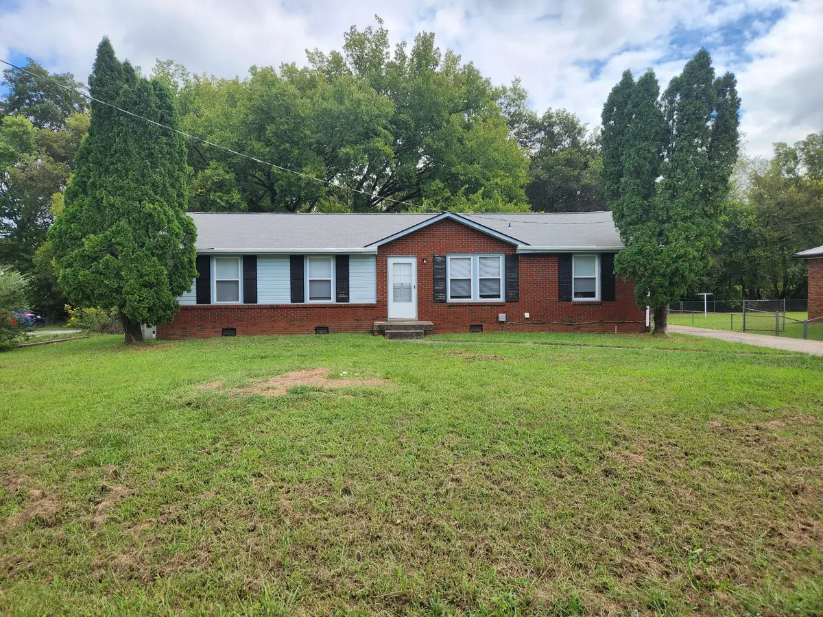 222 JORDAN RD, Clarksville, TN 37042
