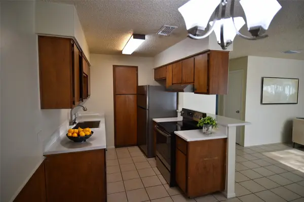 3319 Dolphin DR #A, Austin, TX 78704