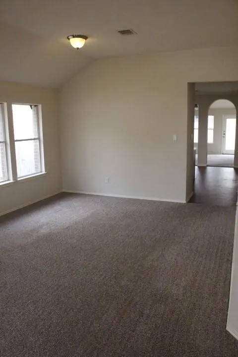 9401 Bradner DR, Austin, TX 78748