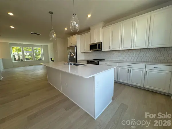 1908 Alexander Village Main DR, Charlotte, NC 28262
