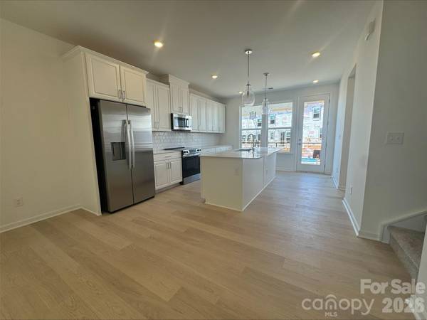 1908 Alexander Village Main DR, Charlotte, NC 28262