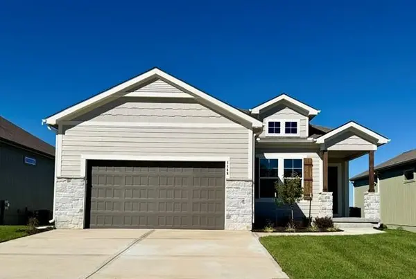 1148 SW Whitby DR, Lee's Summit, MO 64083