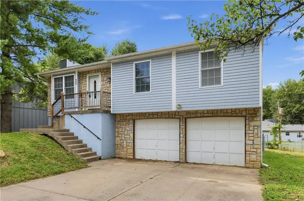 800 N Mohican DR, Independence, MO 64056