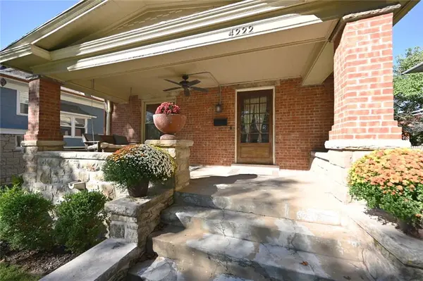 4222 Terrace ST, Kansas City, MO 64111