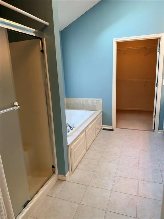 7910 N Locust ST, Kansas City, MO 64118