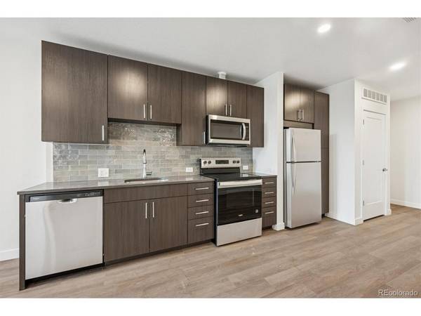 639 29th St #205, Denver, CO 80205