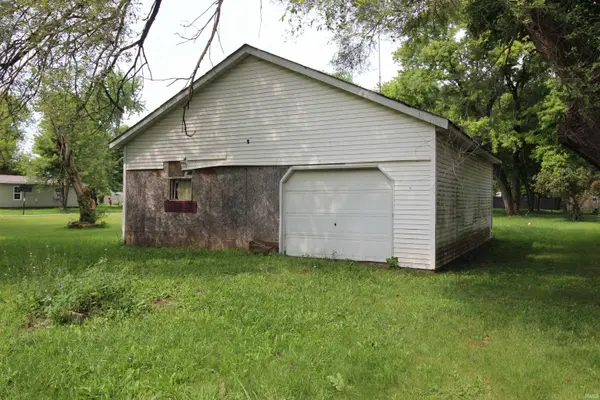 402 N 30Th ST, New Castle, IN 47362-3428