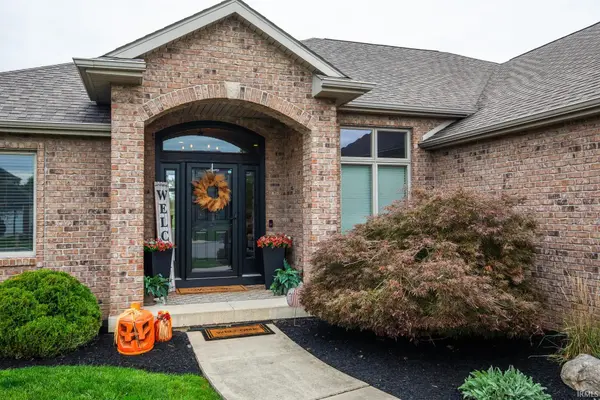 11912 Fairway Winds CT, Fort Wayne, IN 46814