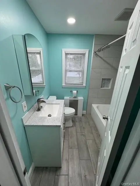 66 Folsom AVE, Huntington Station, NY 11746