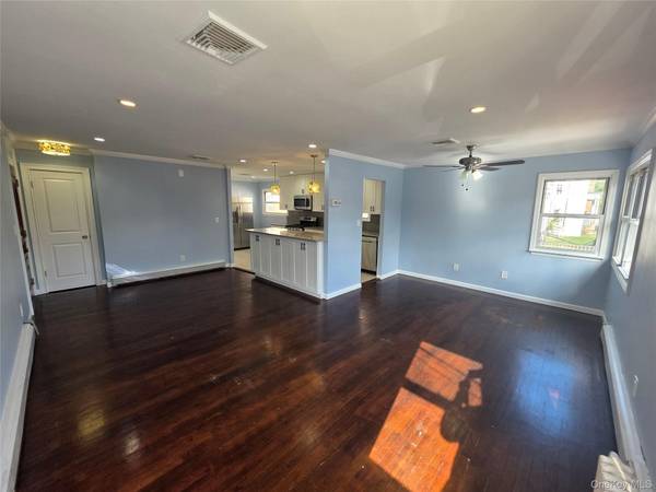 32-23 Plunkett AVE #1, Far Rockaway, NY 11691