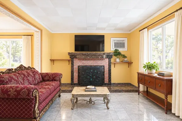 15737 12th AVE, Whitestone, NY 11357