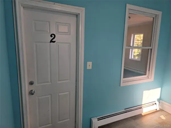 127 W Parmenter ST #2, Newburgh, NY 12550