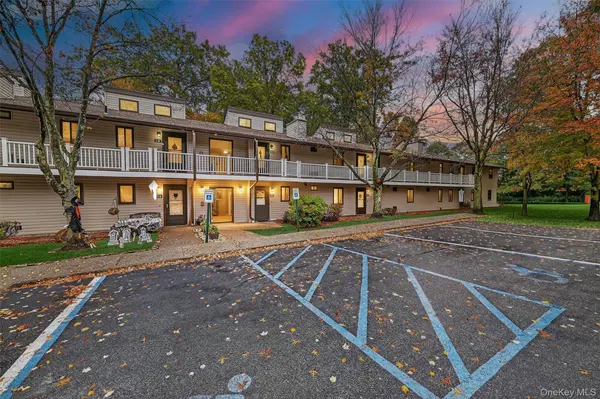 41 Berwynn RD #2D, Harriman, NY 10926