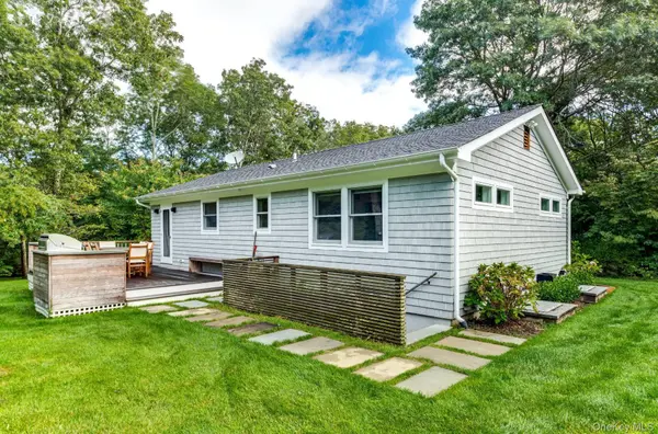 66 Crystal DR, East Hampton, NY 11937