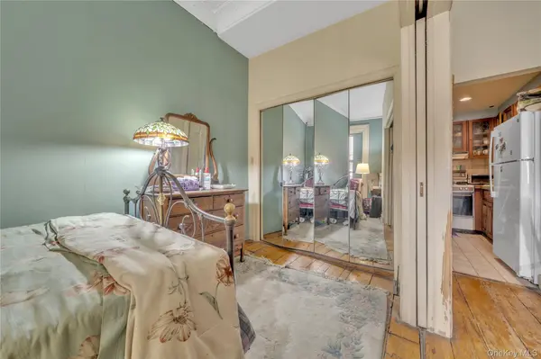 454 W 23rd ST #4F, New York (manhattan), NY 10011