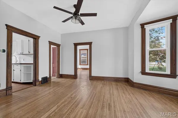 9500 W Milton AVE, St Louis, MO 63114
