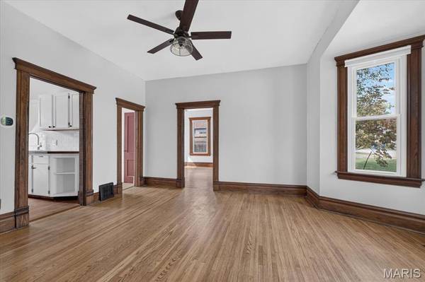 9500 W Milton AVE, St Louis, MO 63114