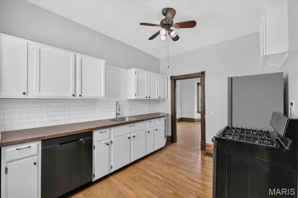 9500 W Milton AVE, St Louis, MO 63114