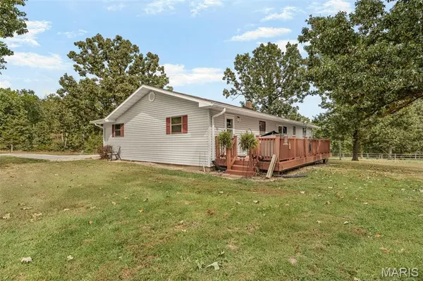 1190 Cross Road Church RD, Bland, MO 65014