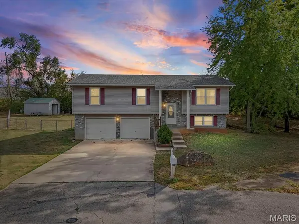 3 Bradley CT, Desloge, MO 63601