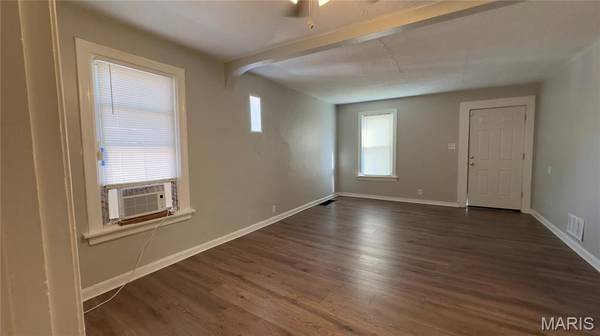 835 Elias AVE, St Louis, MO 63147